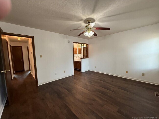 Building Photo - 6814 Foxton Ct