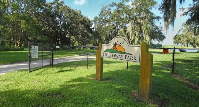 Building Photo - 728 Johnson Ave