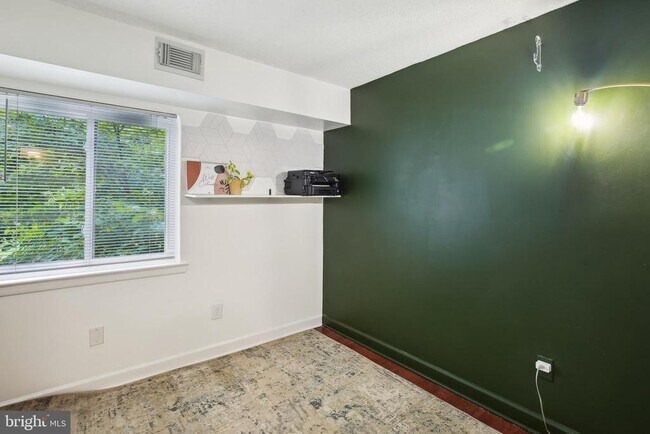 Building Photo - 3803 Laramie Pl