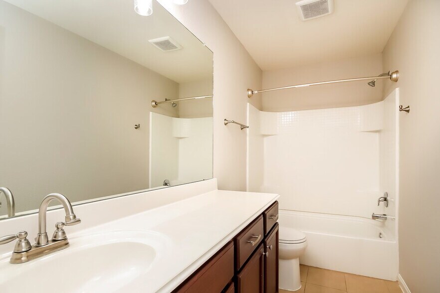 Building Photo - 12066 Quartersawn Ln