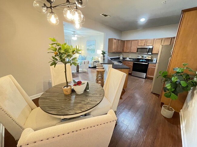 Building Photo - 3BD/3BA For Rent In Bluffs East