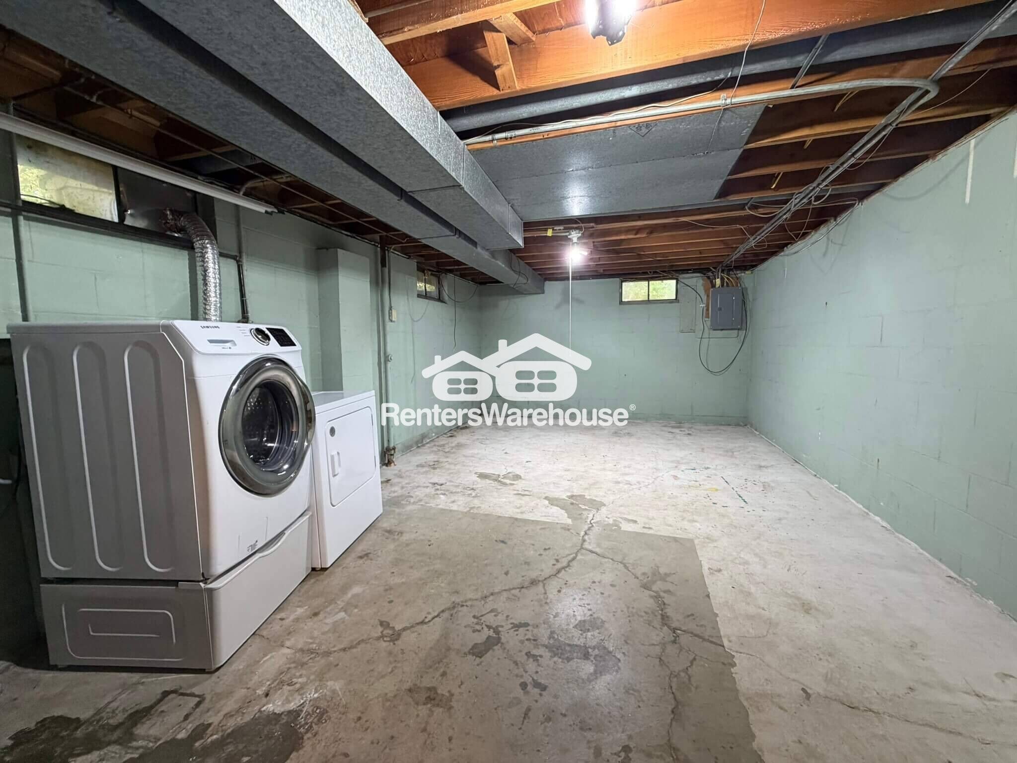 Building Photo - 1215 Cummins Pkwy