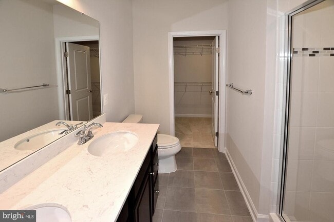 Building Photo - 43398 Apple Orch Sq