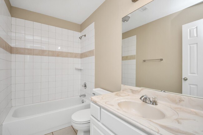 Building Photo - 11899 Algonquin Dr