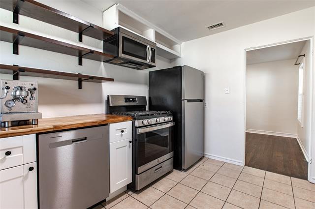 Building Photo - 4922 W University Blvd