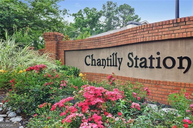 Building Photo - 1538 Chantilly Dr NE