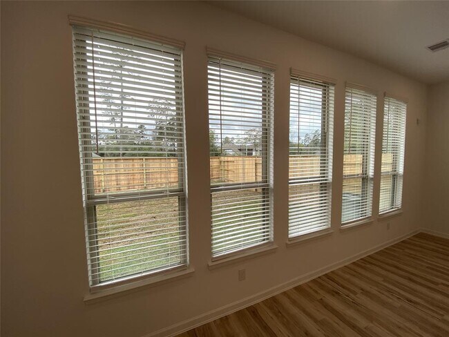 Building Photo - 654 Aspen Falls Ct
