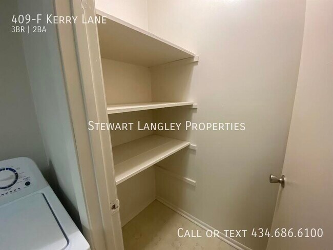 Building Photo - 409 Kerry Ln