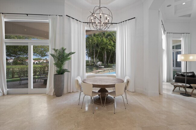 Building Photo - 12820 Mizner Way