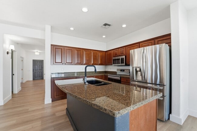 Building Photo - Beautiful 3-bedroom, 2-bathroom residence in the lively city of Mesa, Arizona!