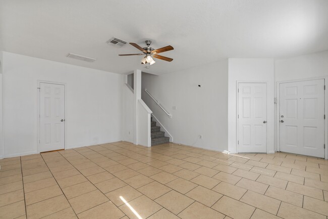 Building Photo - 5010 Kale Ct