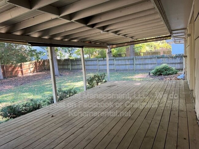 Building Photo - 6809 Marty St