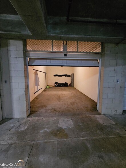 Building Photo - 3445 N Stratford Rd NE