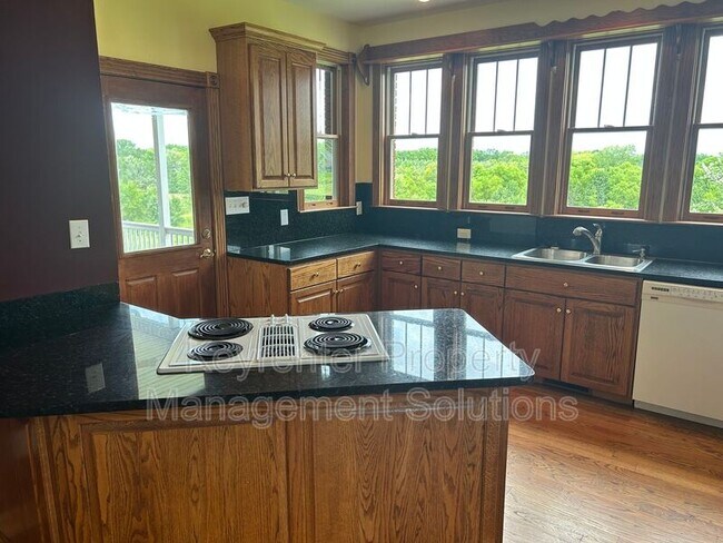 Building Photo - 33 Hodge Farm Ln