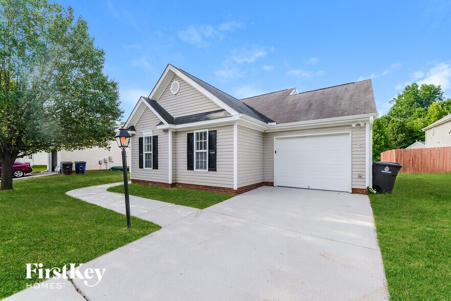 Building Photo - 5122 Fiddlers Run Dr