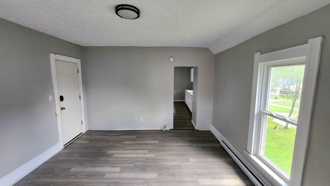 Building Photo - 131 Sturges Ave