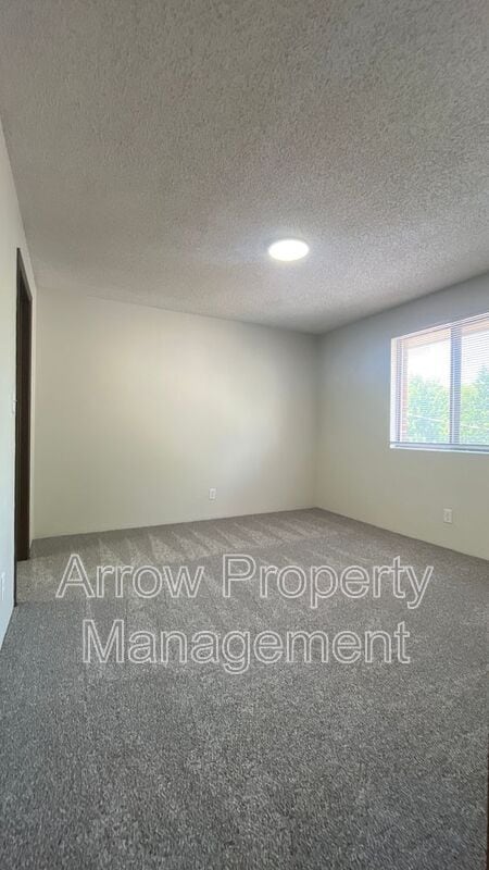 Building Photo - 1411 D St