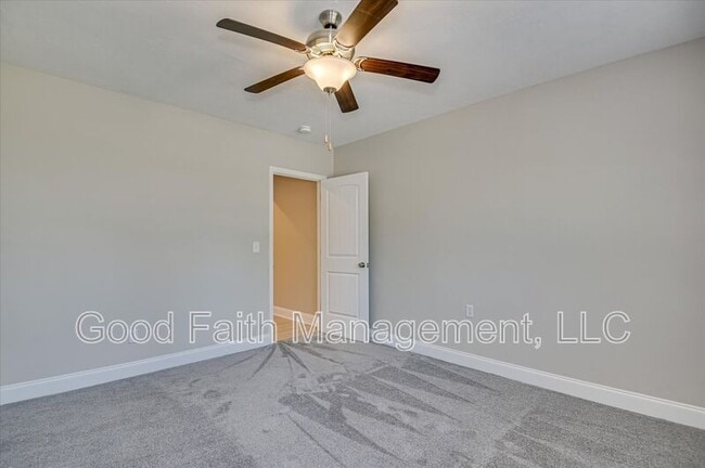 Building Photo - 4022 Windridge Dr