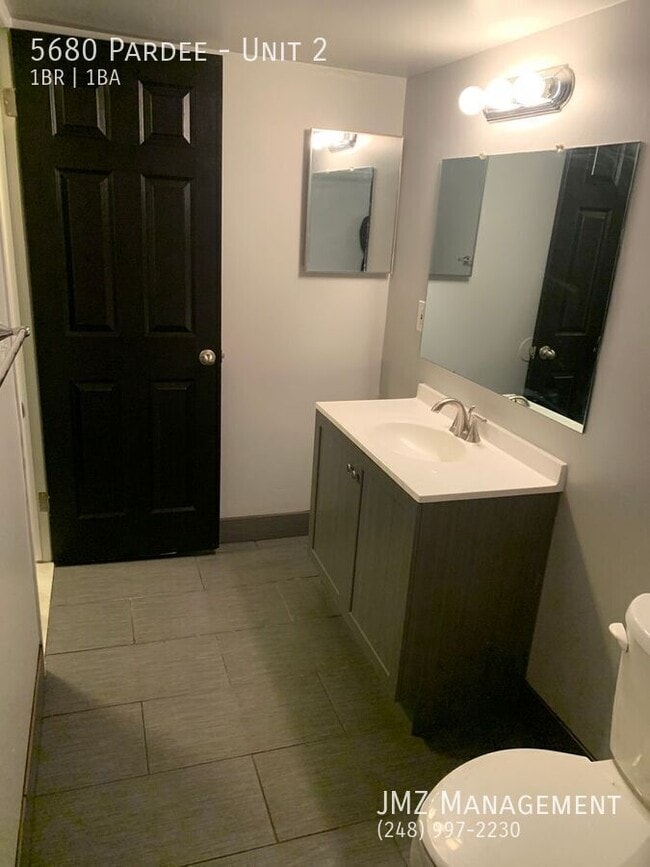 Building Photo - 5680 Pardee-Unit 2