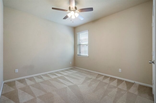 Building Photo - 13206 Clover Creek Point Ln