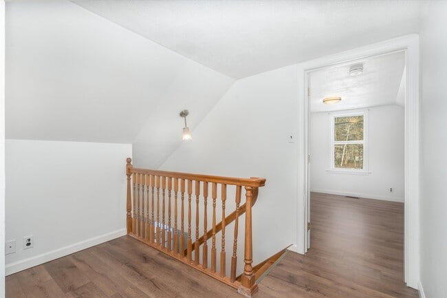 Building Photo - 657 W Swanzey Rd