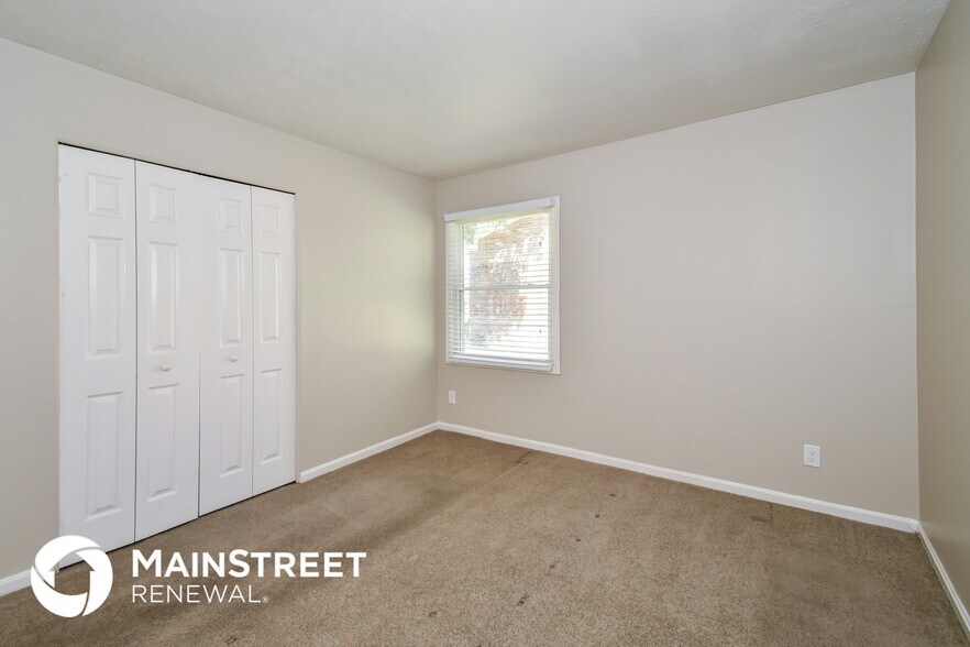 Building Photo - 5007 Invicta Dr