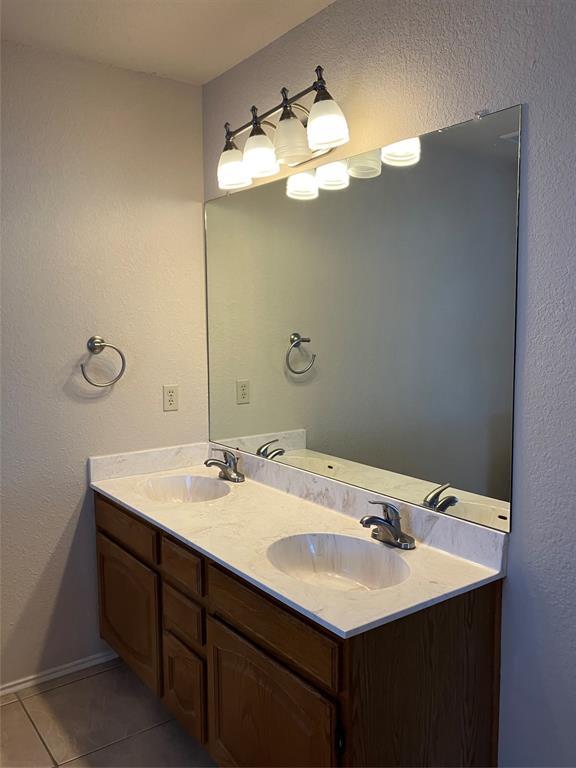 Building Photo - 7409 Potters Trail