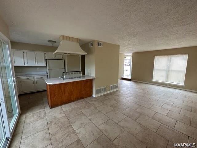 Building Photo - 23 Crestwood Ct