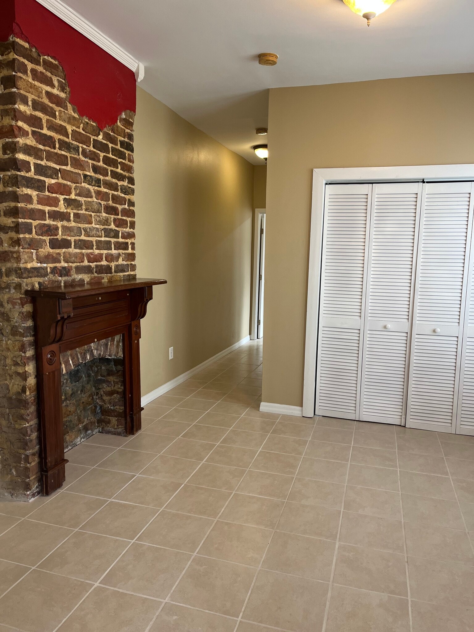 Building Photo - 5643 Charles Pl