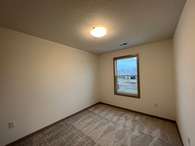 Building Photo - 1953 Warrior Ln