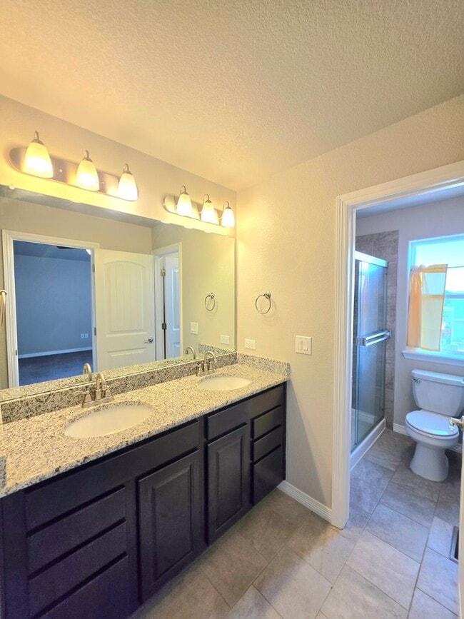 Building Photo - Beautiful 4 Bedroom Home in Peyton