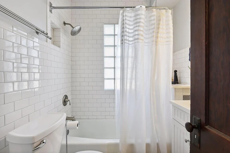 Bathroom - 1612 Van Buren Ave