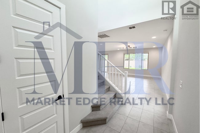 Building Photo - 3Bed/2.5Bath House at Deer Valley/Cave Creek Rd! $4995 Move-In Special! Ready for Immediate Move-In!