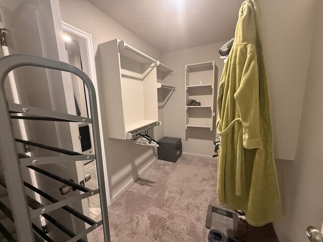 Building Photo - 7712 Windstone Dr