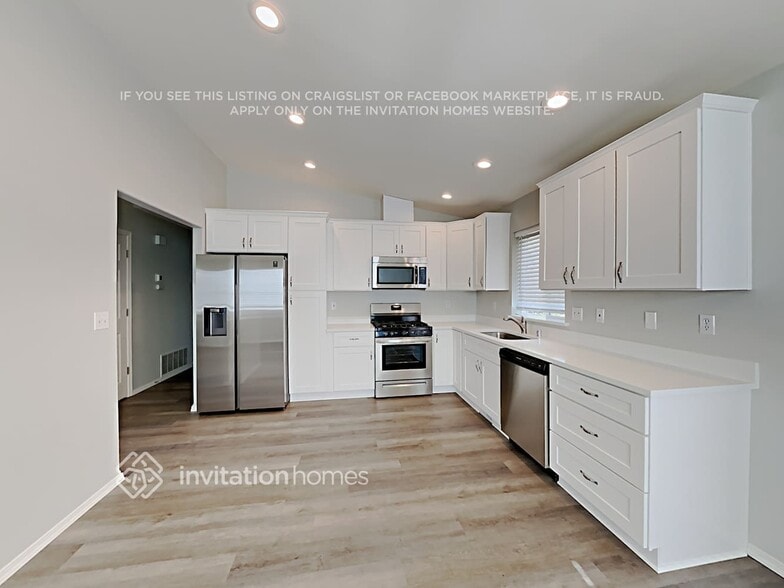 Building Photo - 4919 61st Dr NE