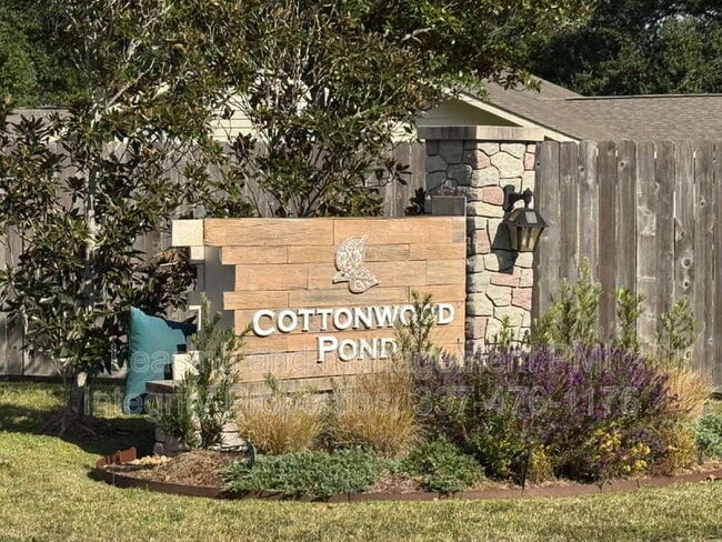 Building Photo - 406 Gray Birch Lp