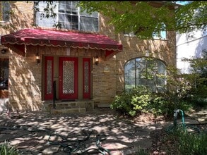 Building Photo - Charming 1930’s Highland Park Duplex
