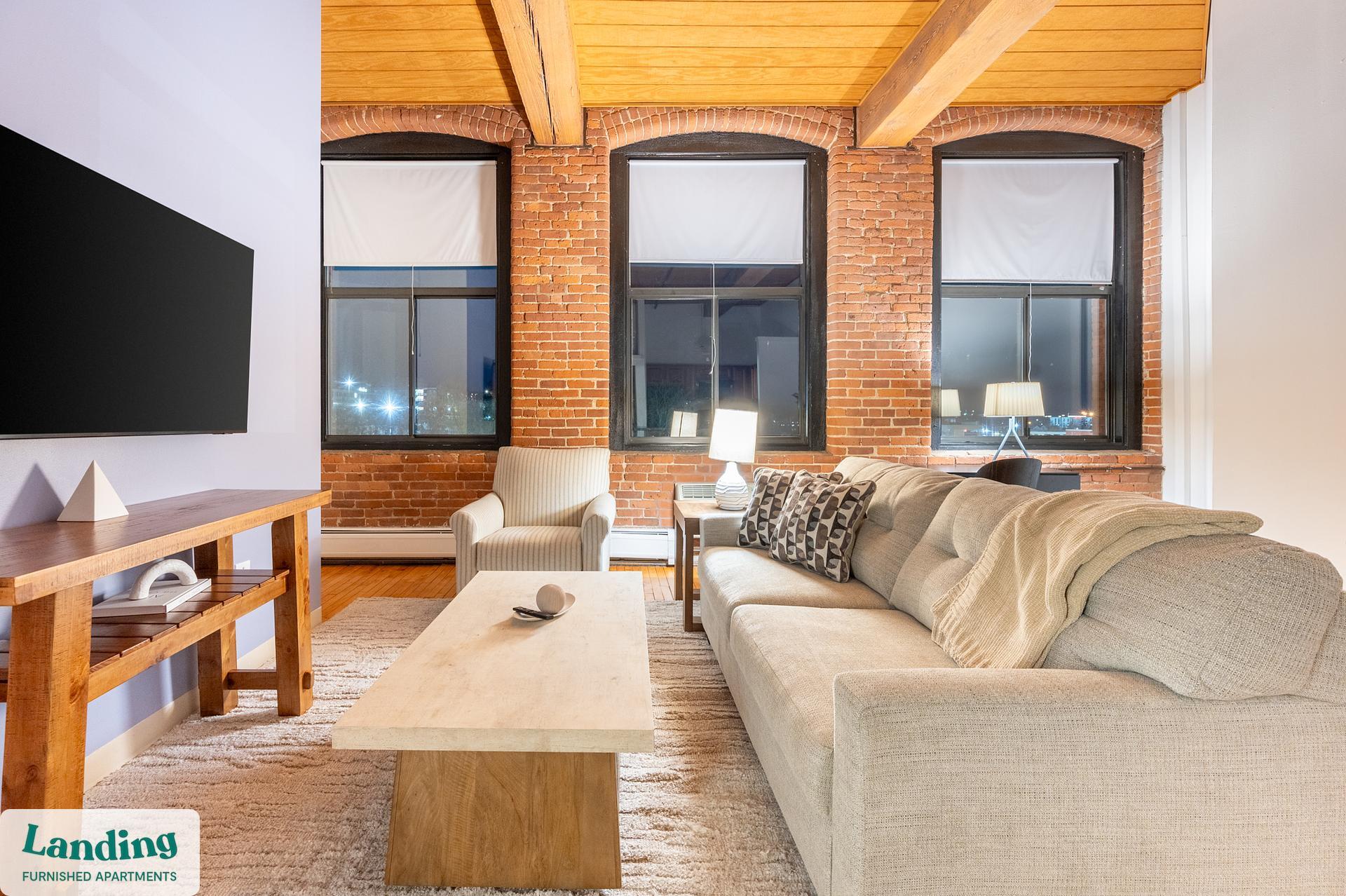 Building Photo - 45 Willow St