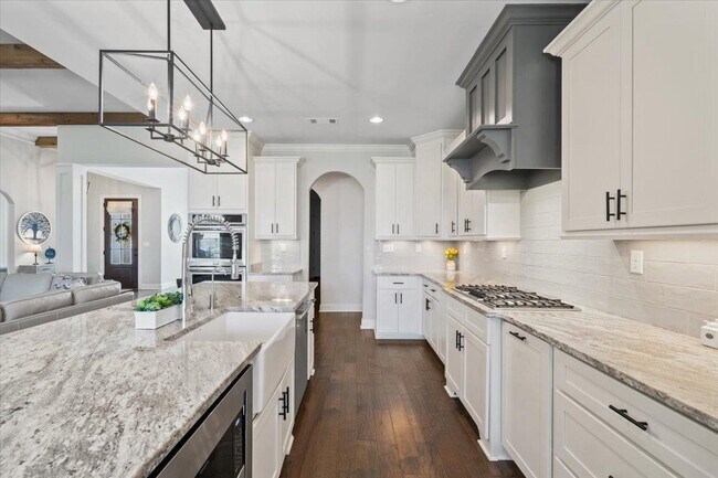 Building Photo - 4741 Carousel Ln
