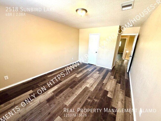 Building Photo - 2518 Sunbird Lk
