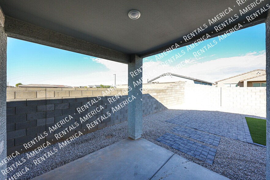 Building Photo - 15940 W Gray Fox Trl
