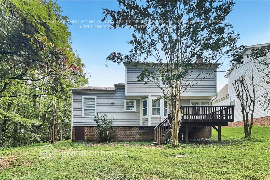 Building Photo - 3939 Armitage Dr