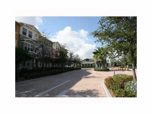 Building Photo - 1710 San Benito Way