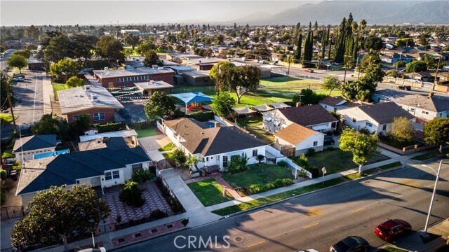 Building Photo - 623 N Nora Ave