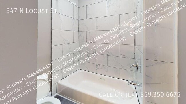 Building Photo - 347 N Locust St