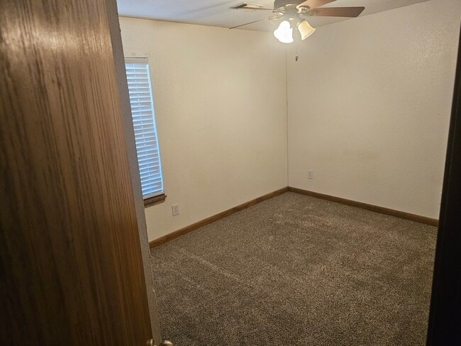 Building Photo - 255 Katy St