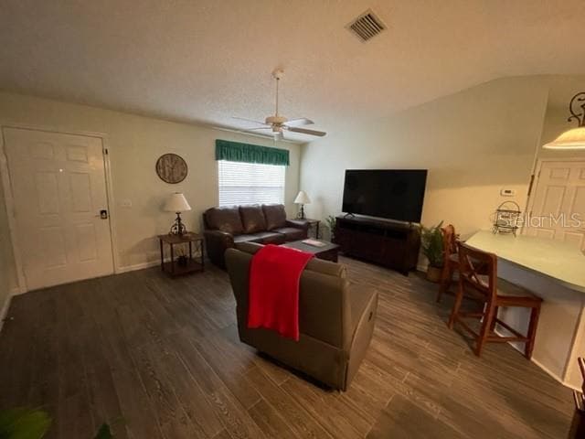 Building Photo - 1323 Ballesteros Dr