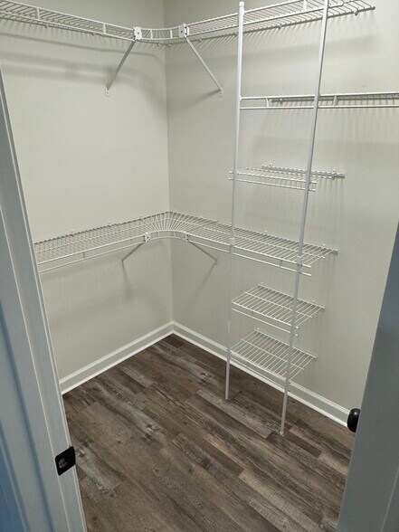 Main bedroom Walk in Closet - 129 Winchester Dr