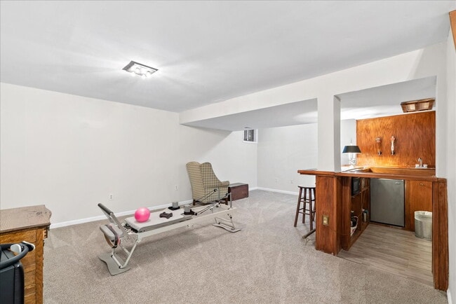Building Photo - "Luxurious 3-Bed Retreat with Finished Bas...