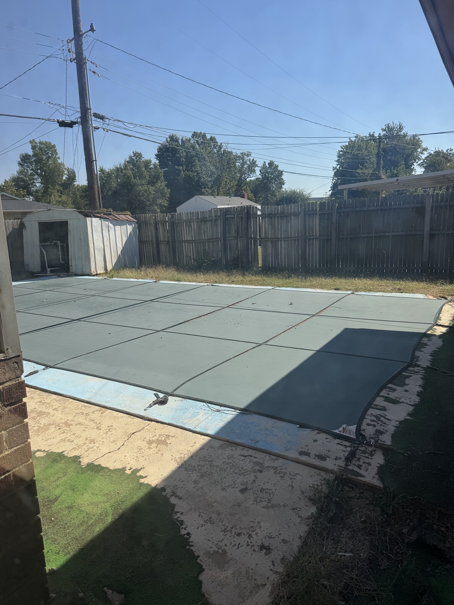 Pool is responsibility of the tenant - 3112 N Viewpoint Dr